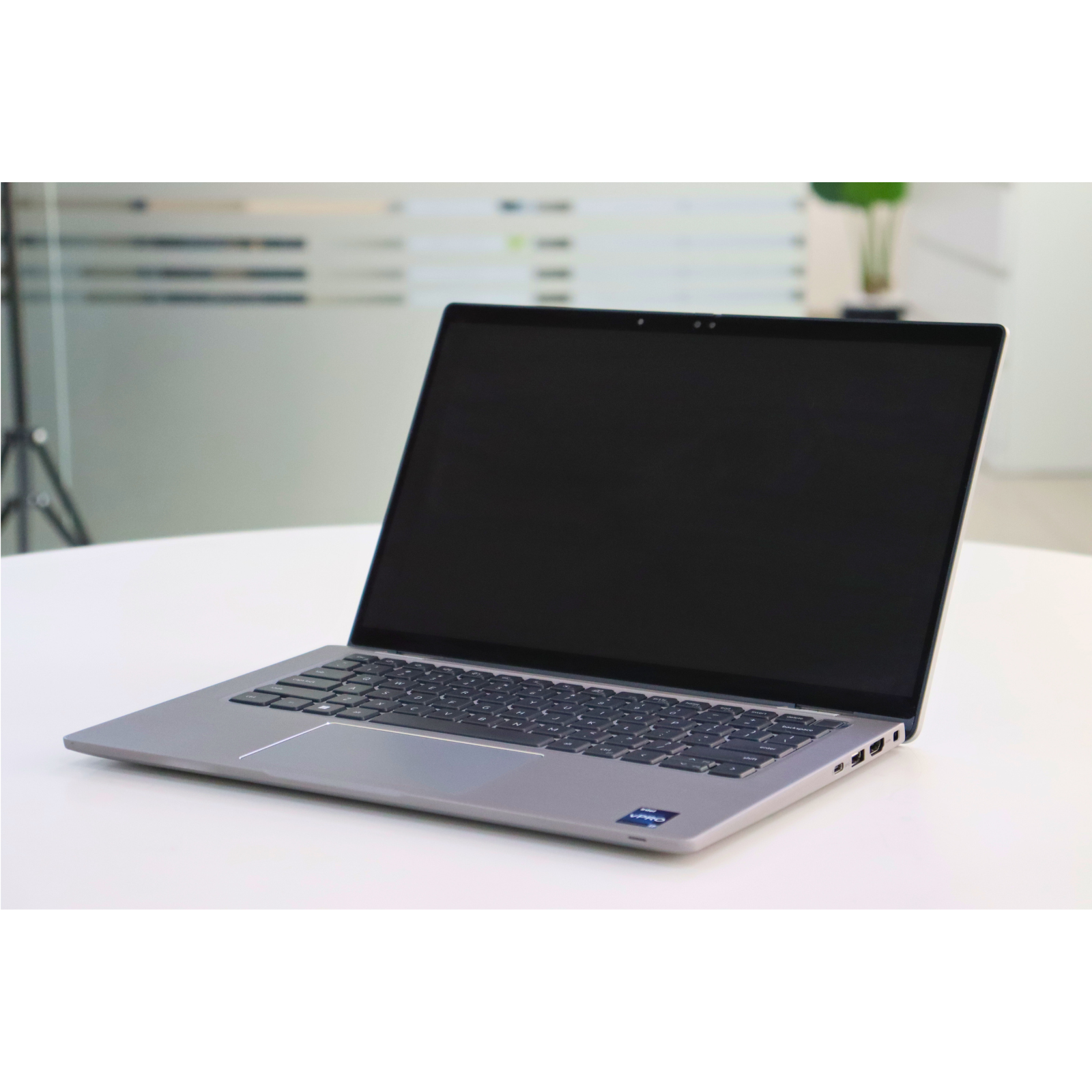 Dell LATITUDE 7430: 12th Gen i7, 32GB RAM, 512GB SSD, SN:12573