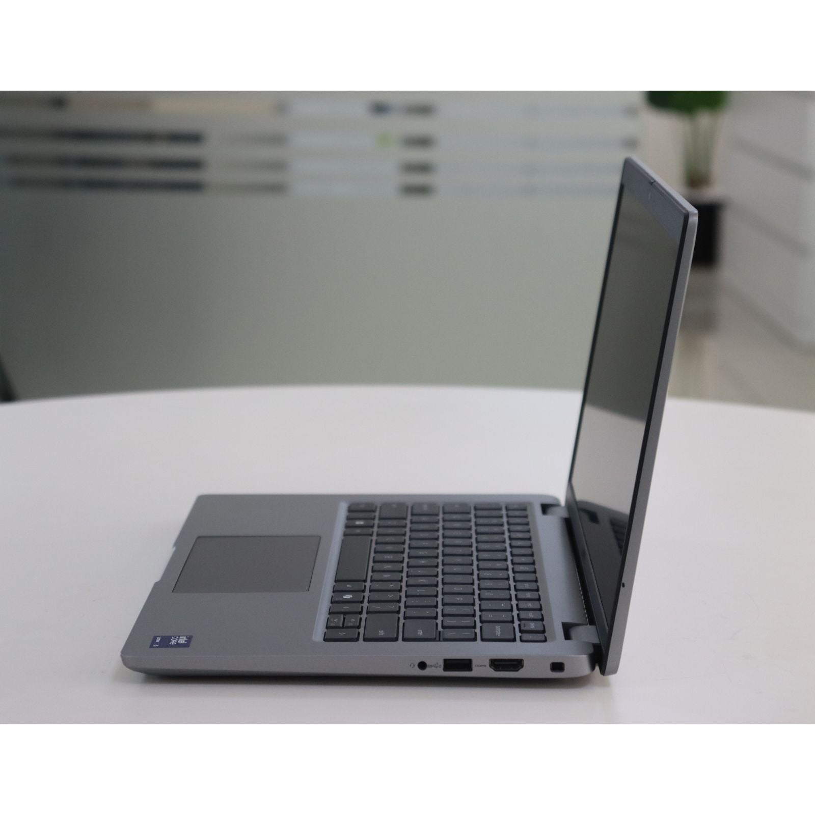 Dell LATITUDE 5450: Ultra 5, 16GB RAM, 256GB SSD, SN:97844