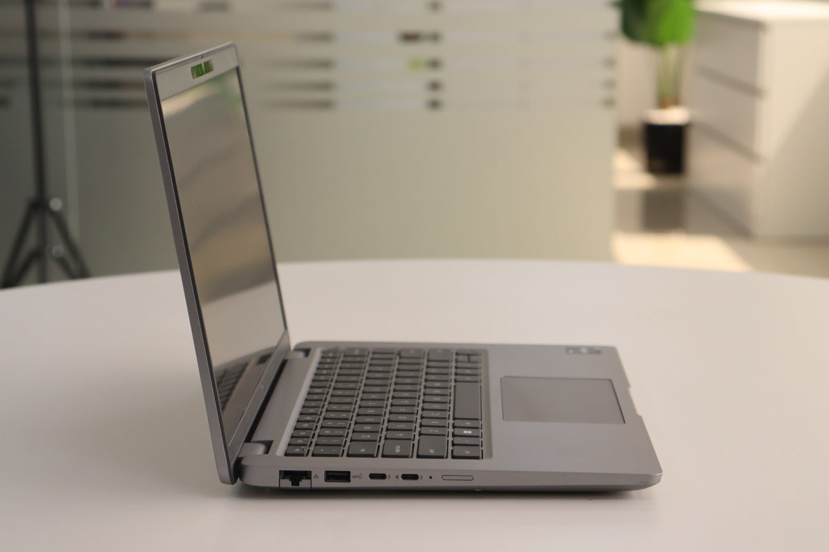 Dell Latitude 5440 SN:41203 product photo 4