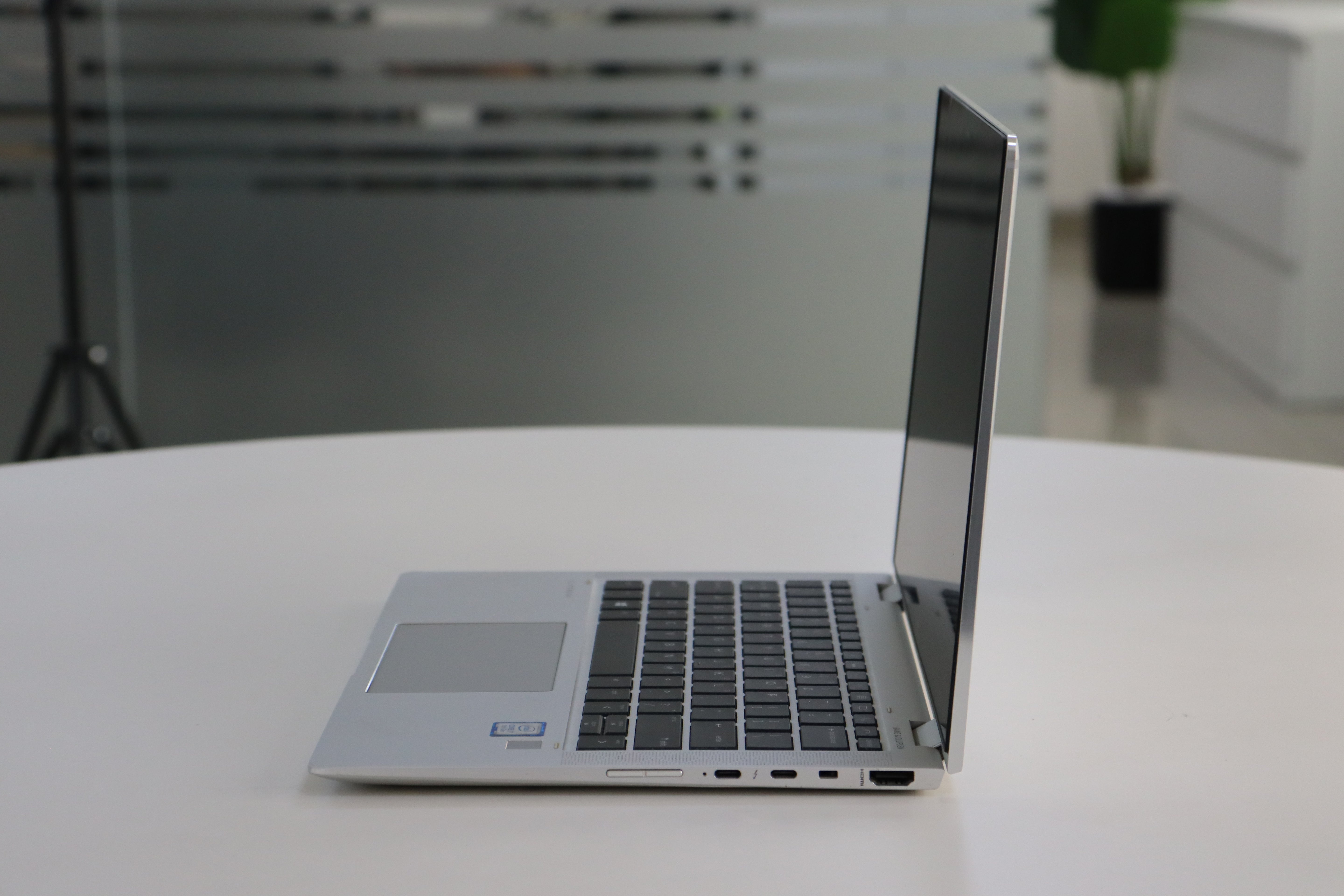 HP ELITEBOOK X360 1030 G3 SN:47713 photo 3