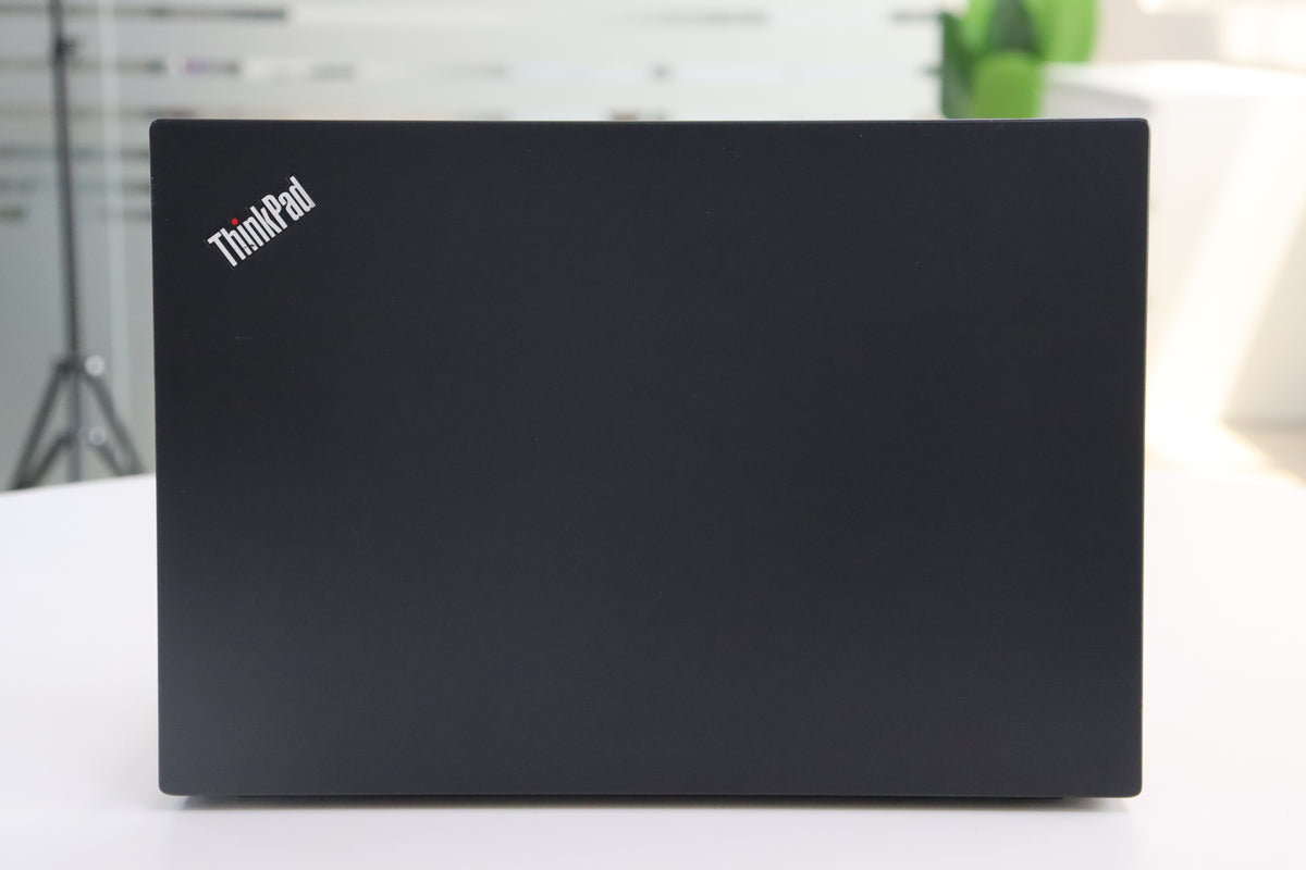 Lenovo ThinkPad T490s SN:61199 product photo 5
