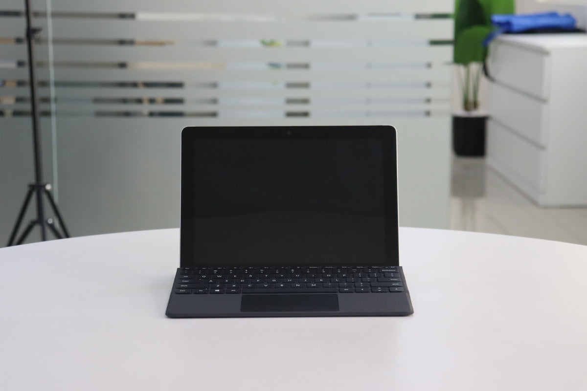 MICROSOFT SURFACE GO SN:76436 front view