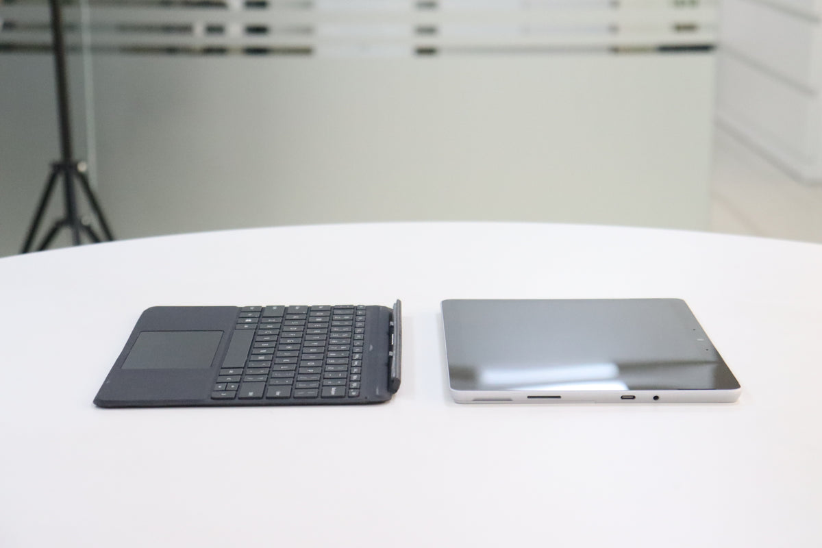 MICROSOFT SURFACE GO 2 SN:76489 detached keyboard view