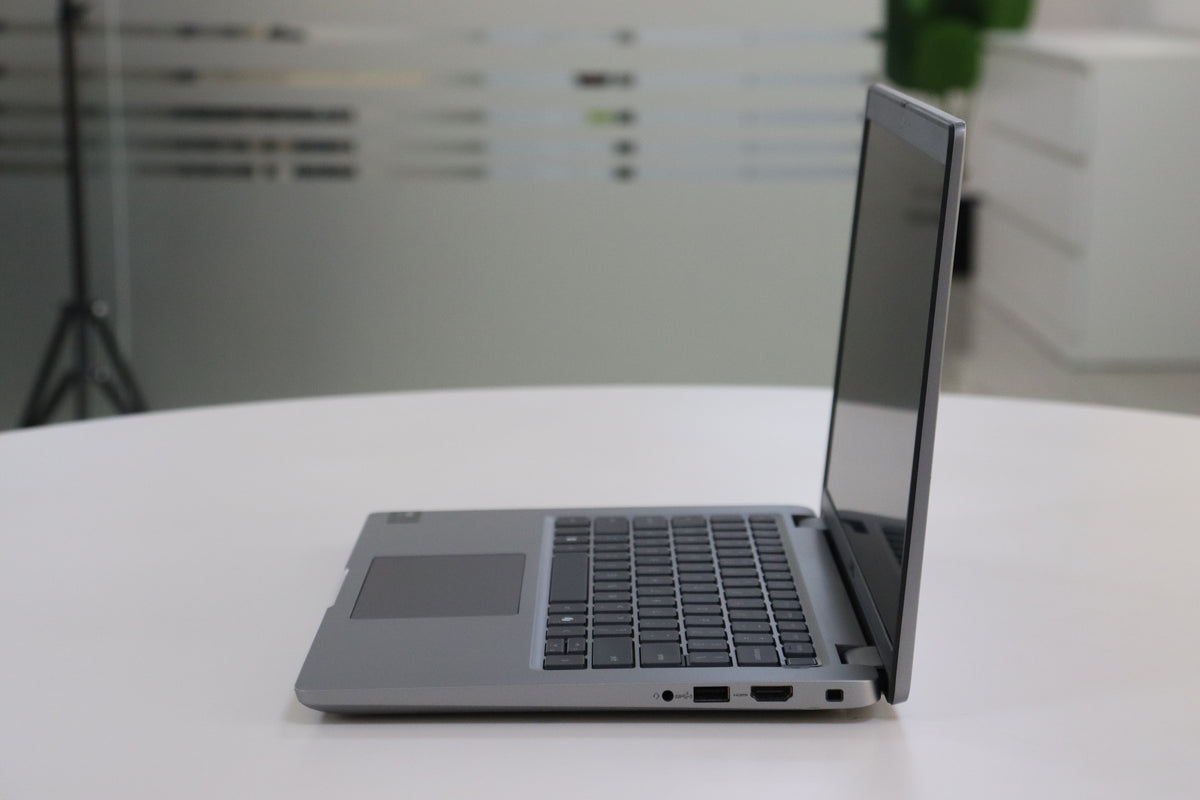 Dell Latitude 5450 SN:09216 product photo 3