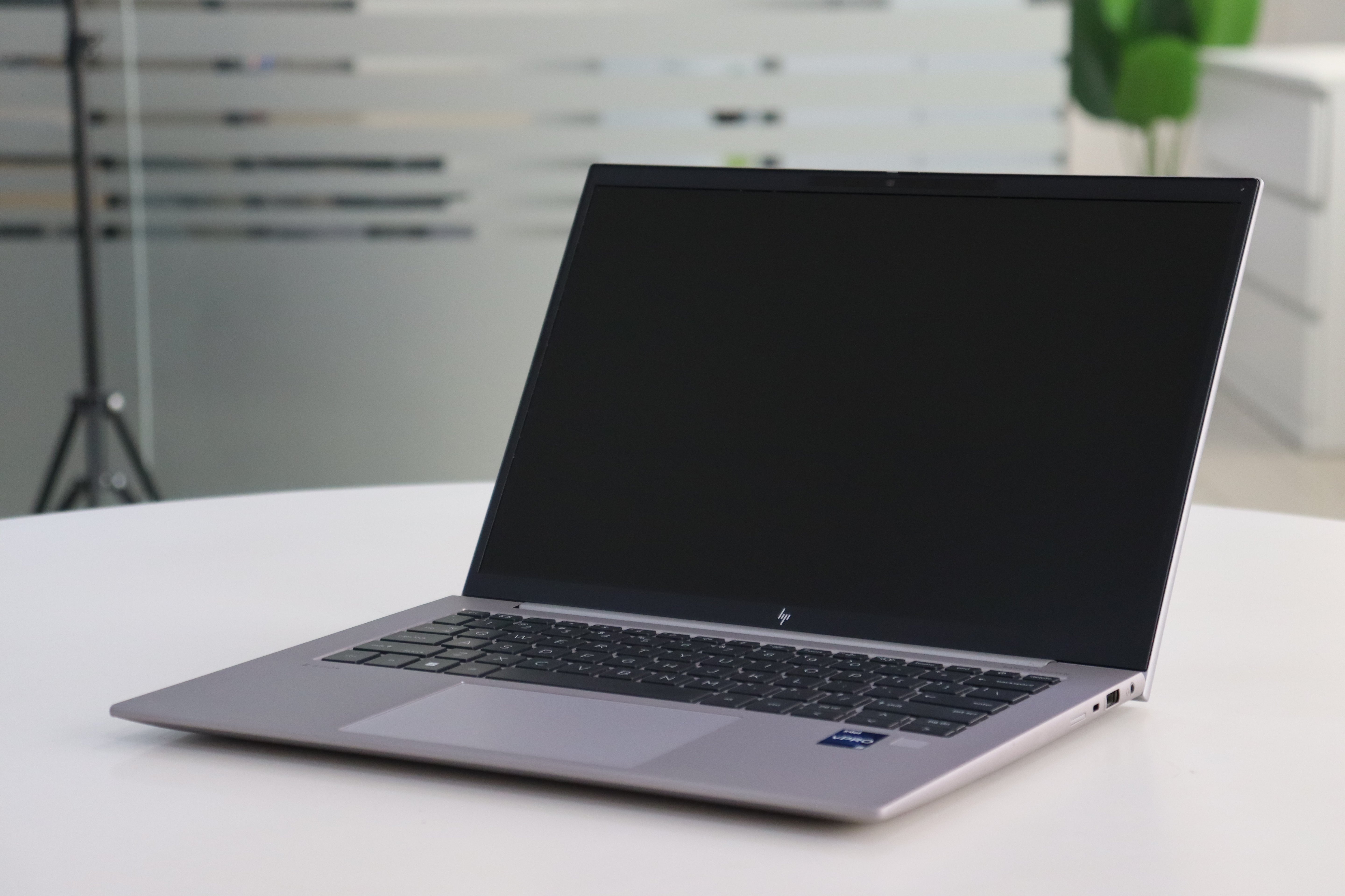 HP ZBook Firefly G10 SN:73504 product photo 2