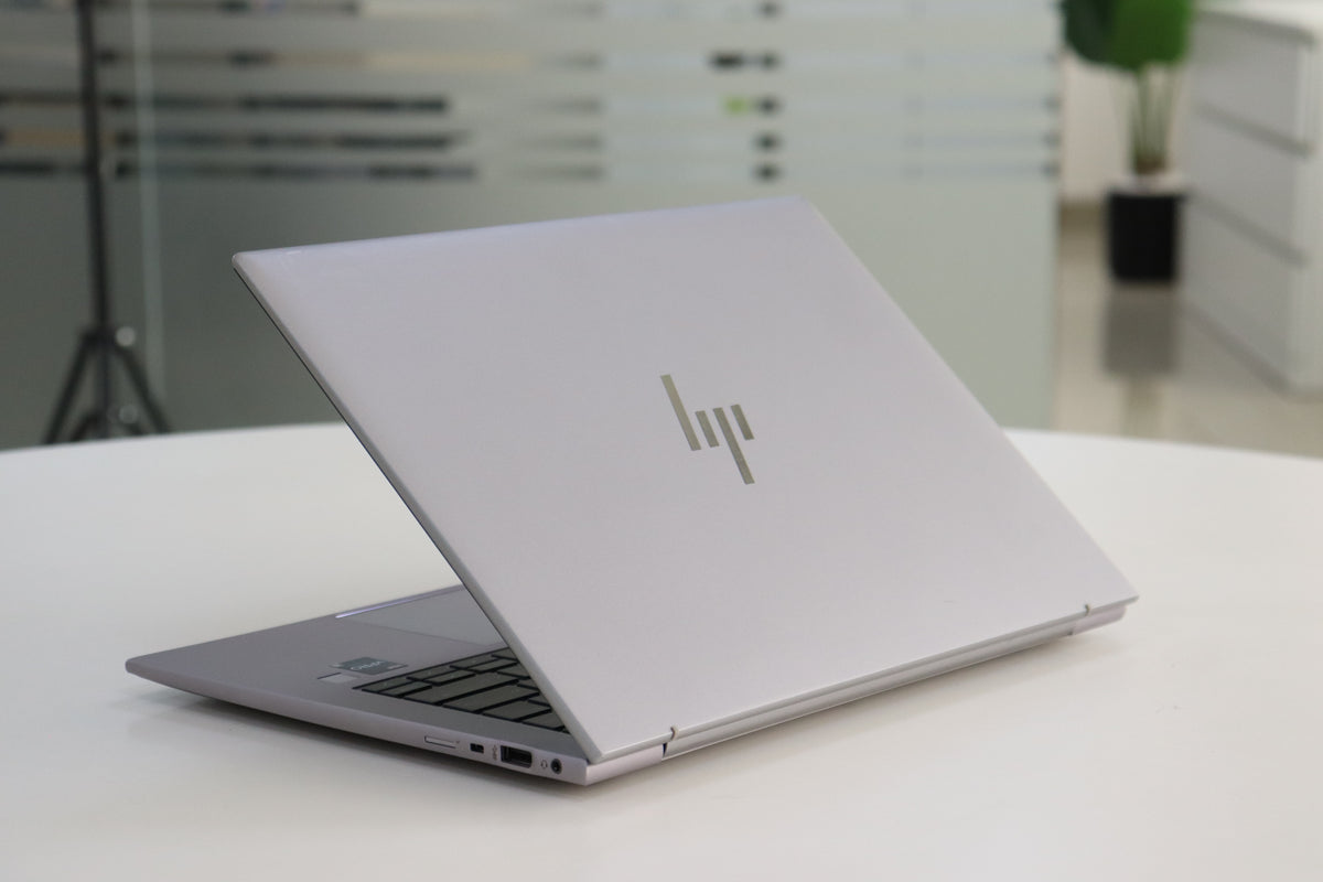HP ZBook Firefly G10 SN:73506 product photo 6