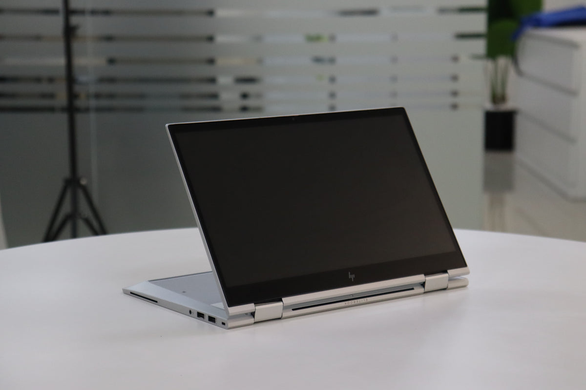 HP ELITEBOOK X360 830 G8 SN:76157 folded screen view