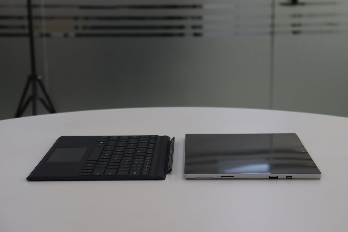 MICROSOFT SURFACE PRO 6 SN:78355 detached keyboard view