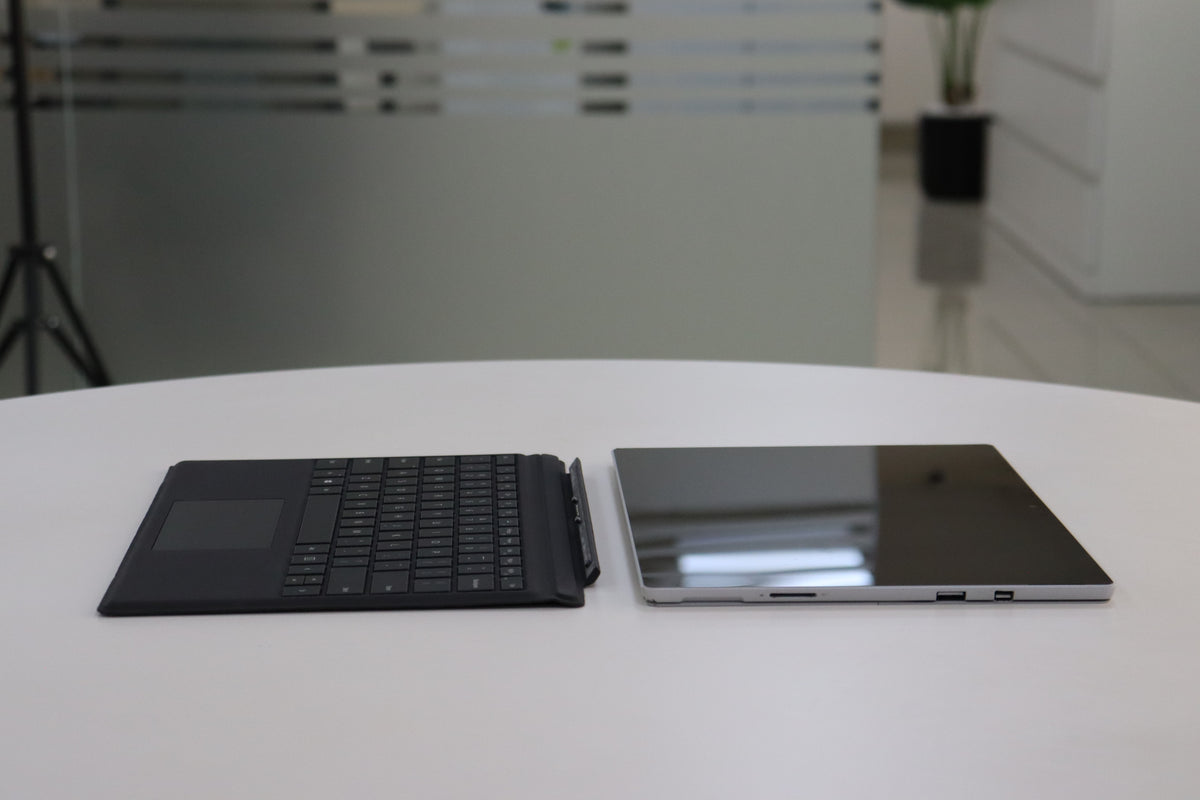 MICROSOFT SURFACE PRO 6 SN:78356 detached view