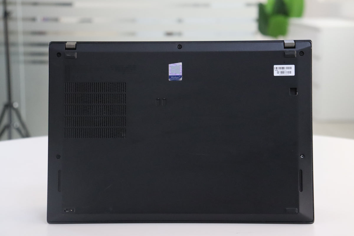 Lenovo ThinkPad T490s SN:84111 product photo 7