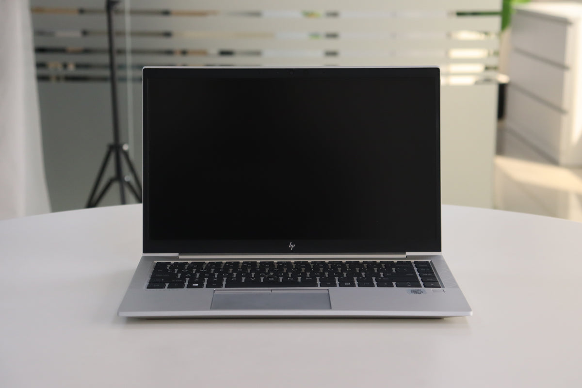HP ELITEBOOK 840 G7 SN:95654 front view