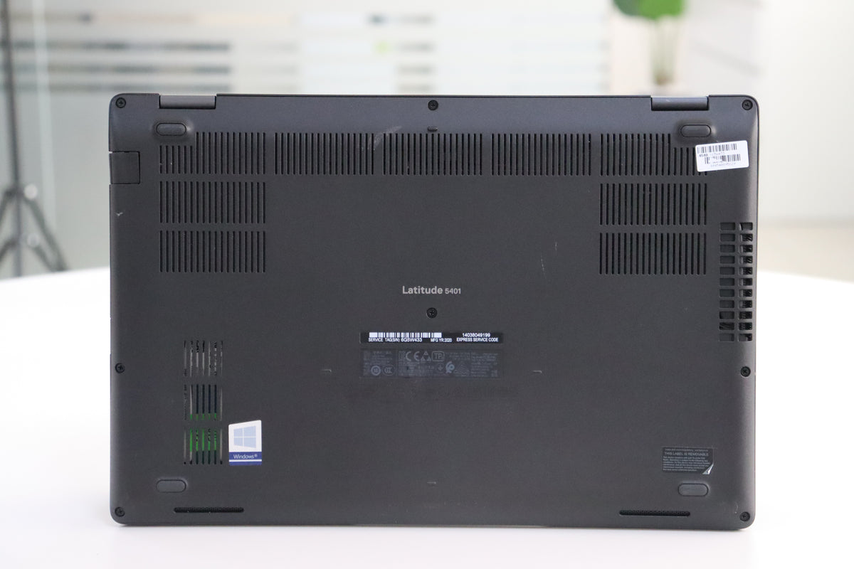 DELL LATITUDE 5401 SN:95829 bottom view