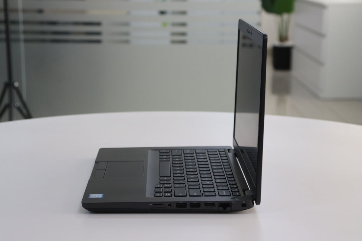 DELL LATITUDE 5401 SN:95829 right side view