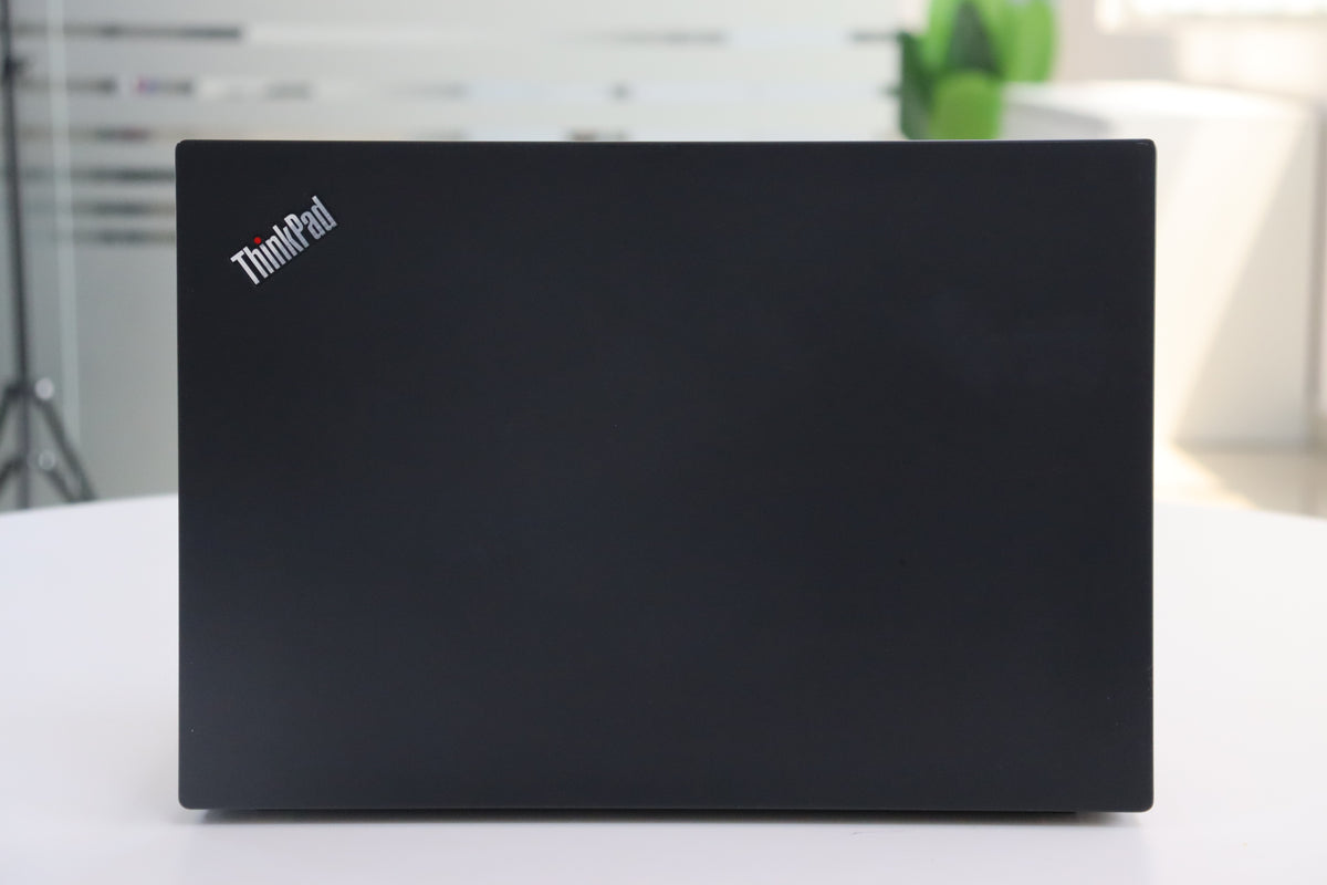 Lenovo ThinkPad T490s SN:15866 product photo 5
