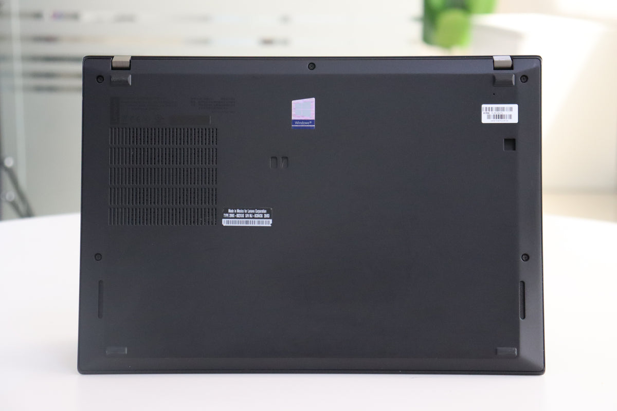 Lenovo ThinkPad T490s SN:16030 product photo 7