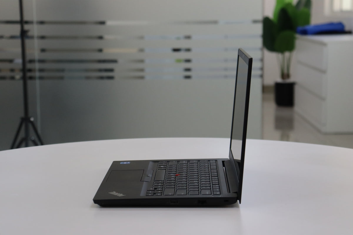 LENOVO THINKPAD E14 GEN 2 SN:16553 right side view