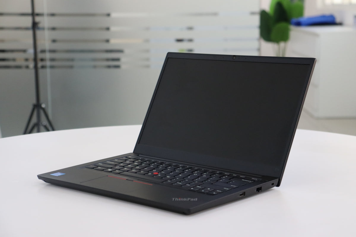 LENOVO THINKPAD E14 GEN 2 SN:16611 right front angle