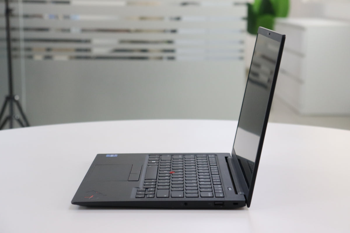 THINKPAD X1 CARBON GEN 9 104786916629 image_3