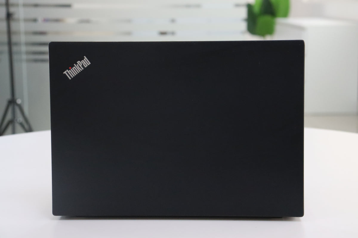 Lenovo ThinkPad X390 SN:18677 product photo 5