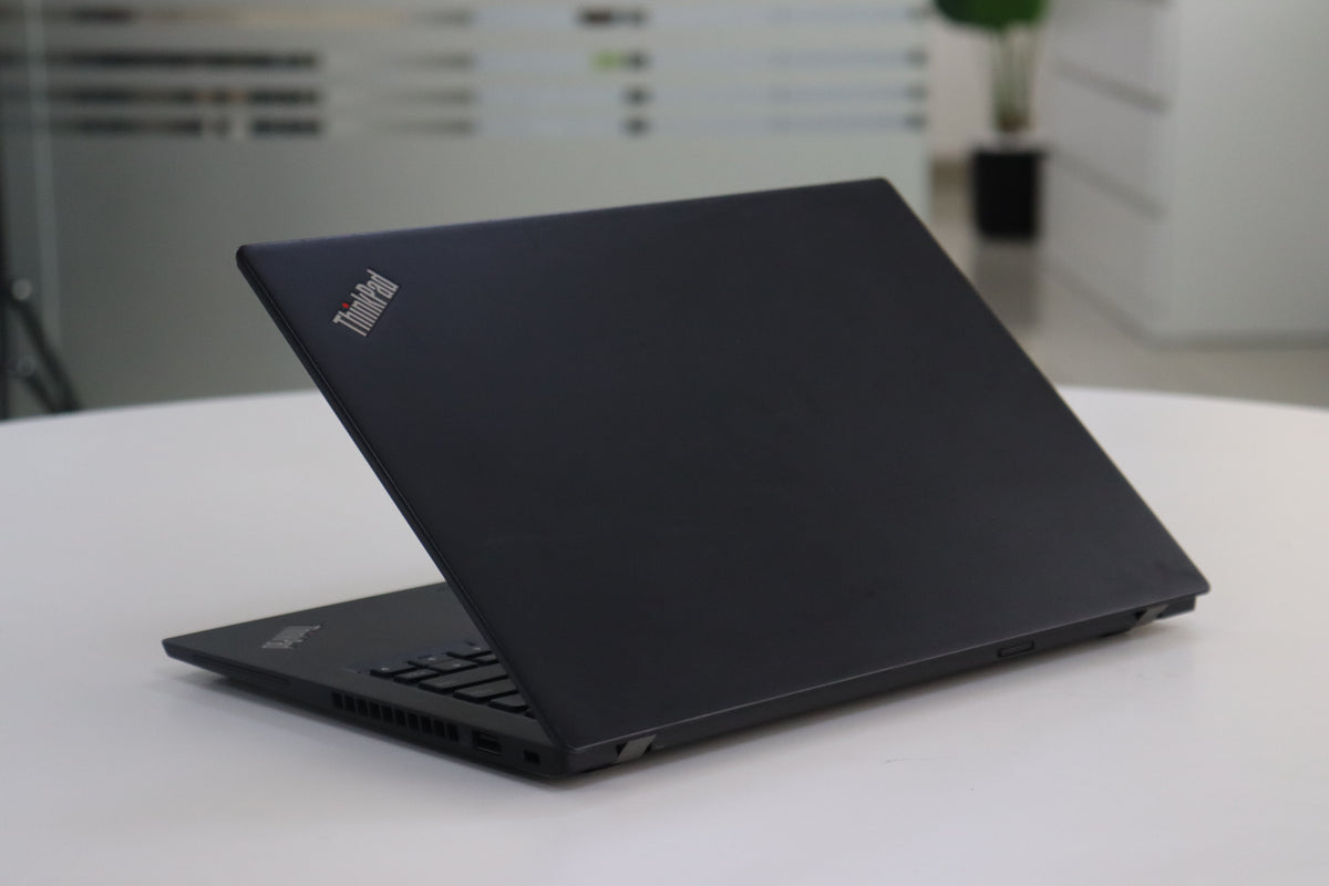 Lenovo ThinkPad X390 SN:18677 product photo 6
