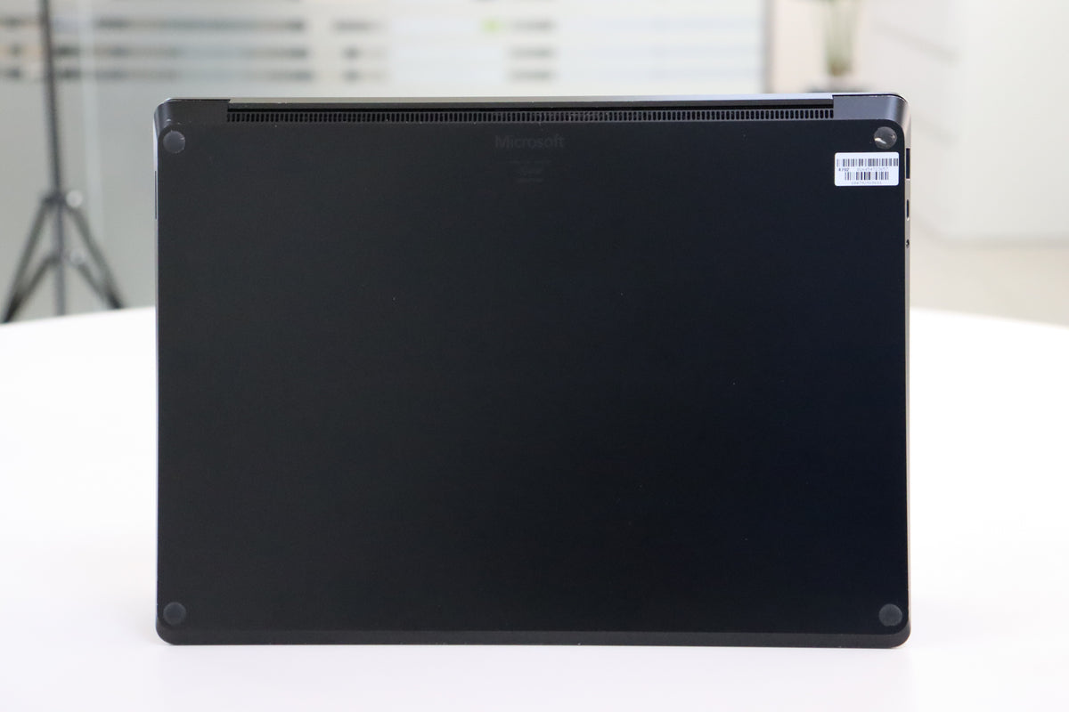 MICROSOFT SURFACE LAPTOP 4 SN:18681 bottom view