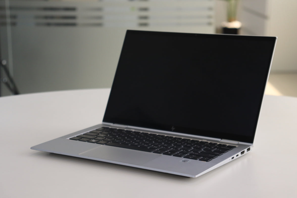 HP ELITEBOOK X360 1030 G7 SN:19022 right front angle