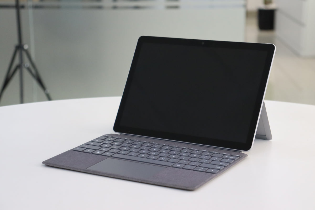 MICROSOFT SURFACE GO 3 SN:18605 right front angle