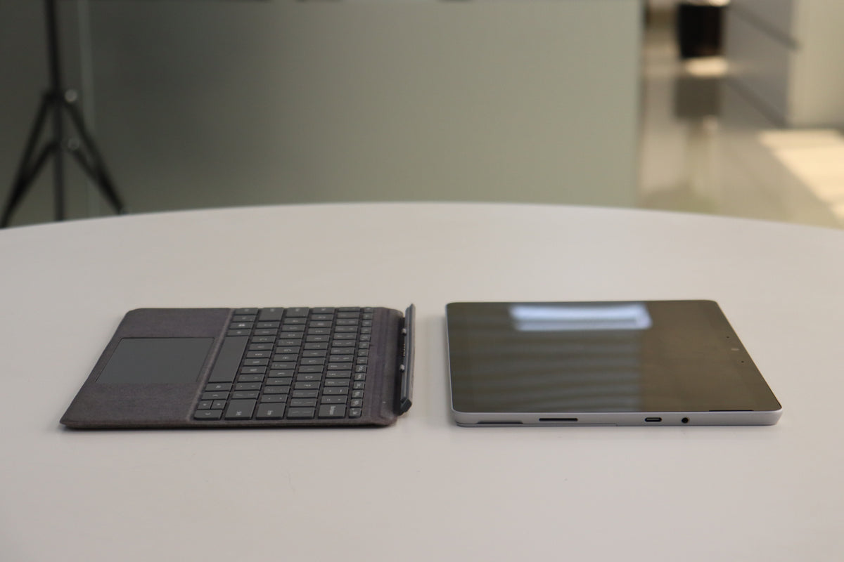 MICROSOFT SURFACE GO 3 SN:18609 detached keyboard view