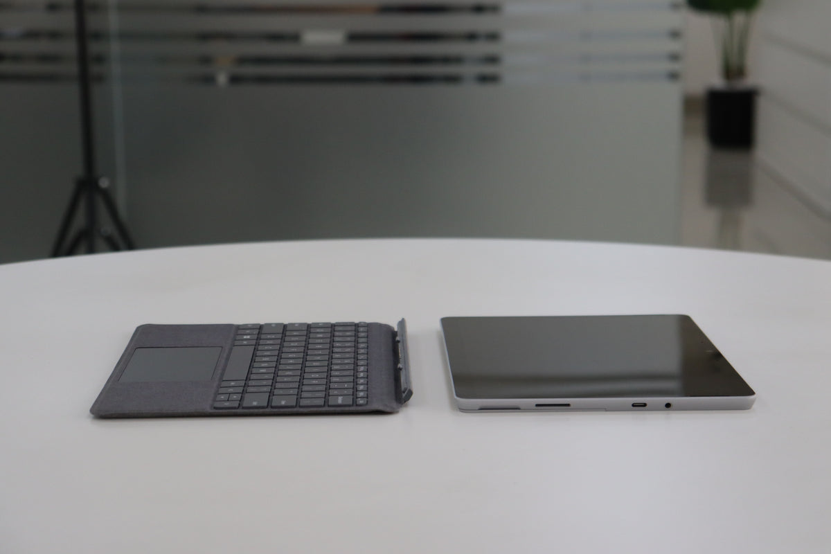 MICROSOFT SURFACE GO 3 SN:18612 detached keyboard view
