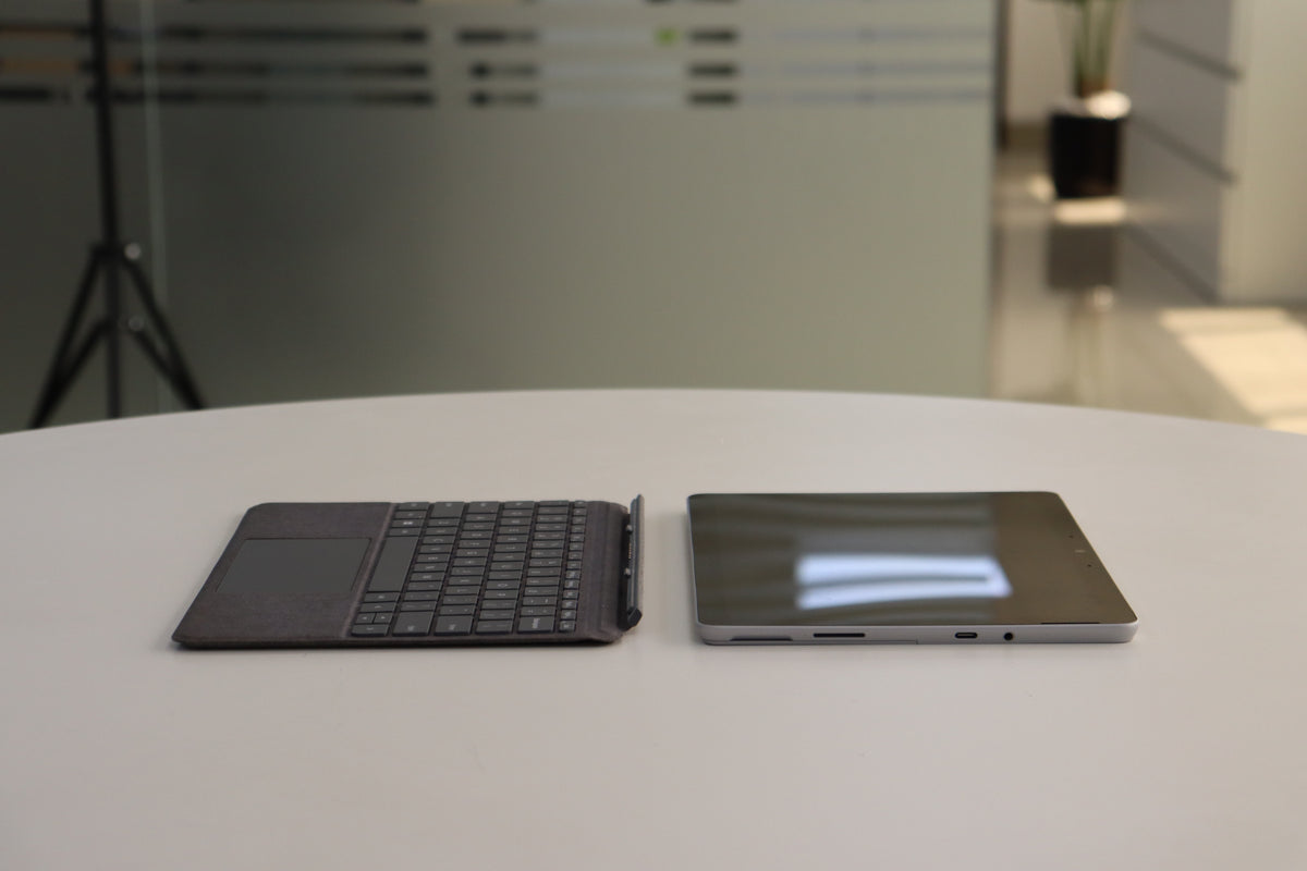MICROSOFT SURFACE GO 3 SN:18616 detached keyboard view