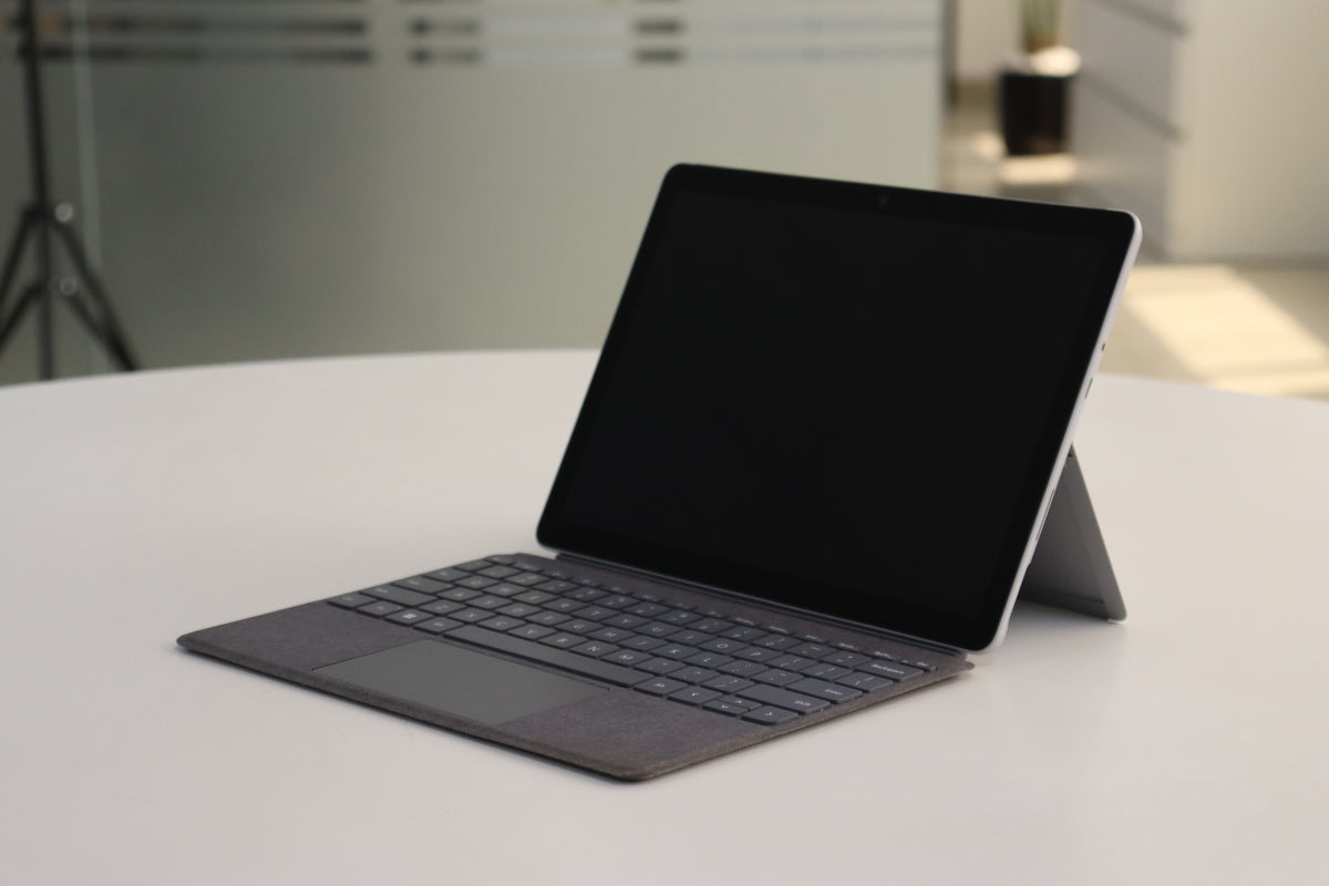 MICROSOFT SURFACE GO 3 SN:18616 right front angle