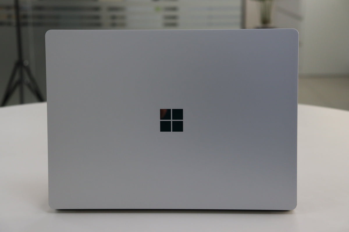 MICROSOFT SURFACE LAPTOP 2 SN:18623 rear view