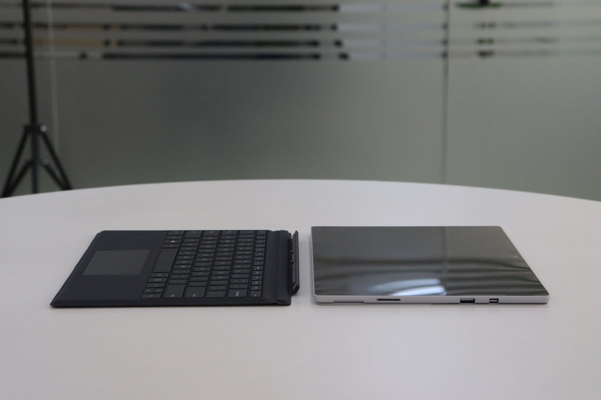 MICROSOFT SURFACE PRO 6 SN:18635 detached keyboard view