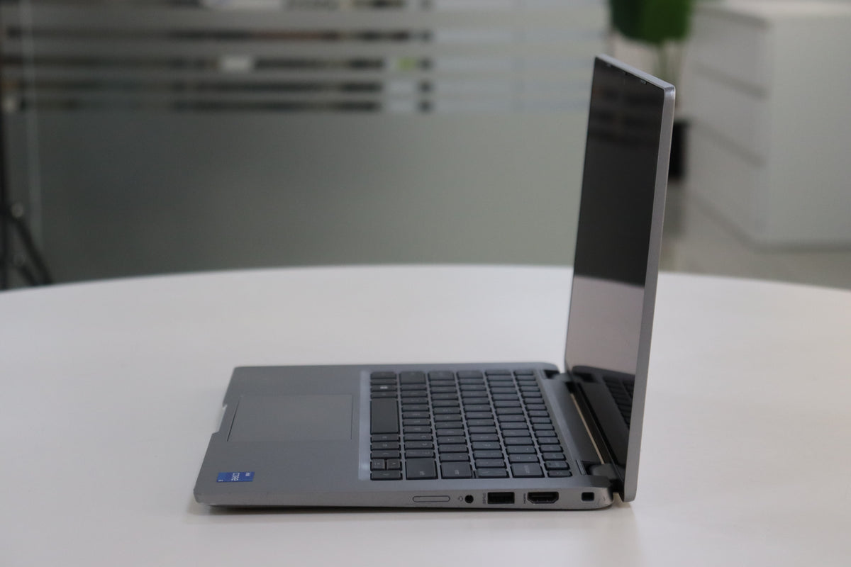 Dell Latitude 5320 SN:19340 product photo 3