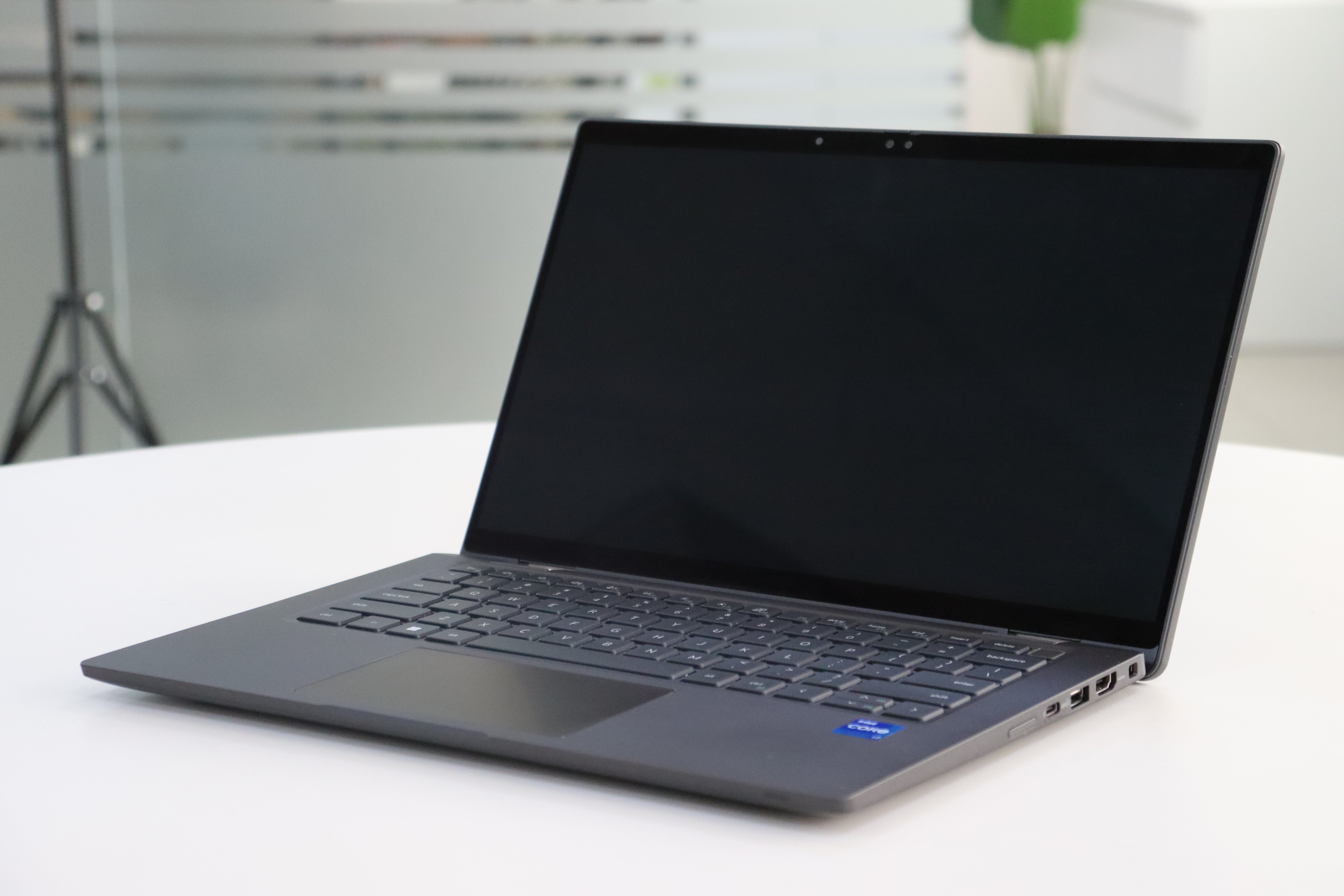 DELL LATITUDE 7430 SN:19464 product photo 2