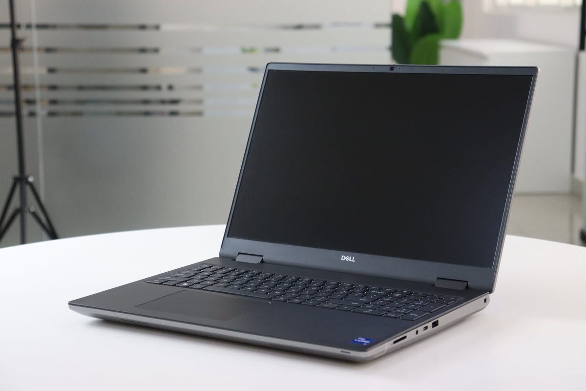Dell Precision 7670 - actual unit photo 2