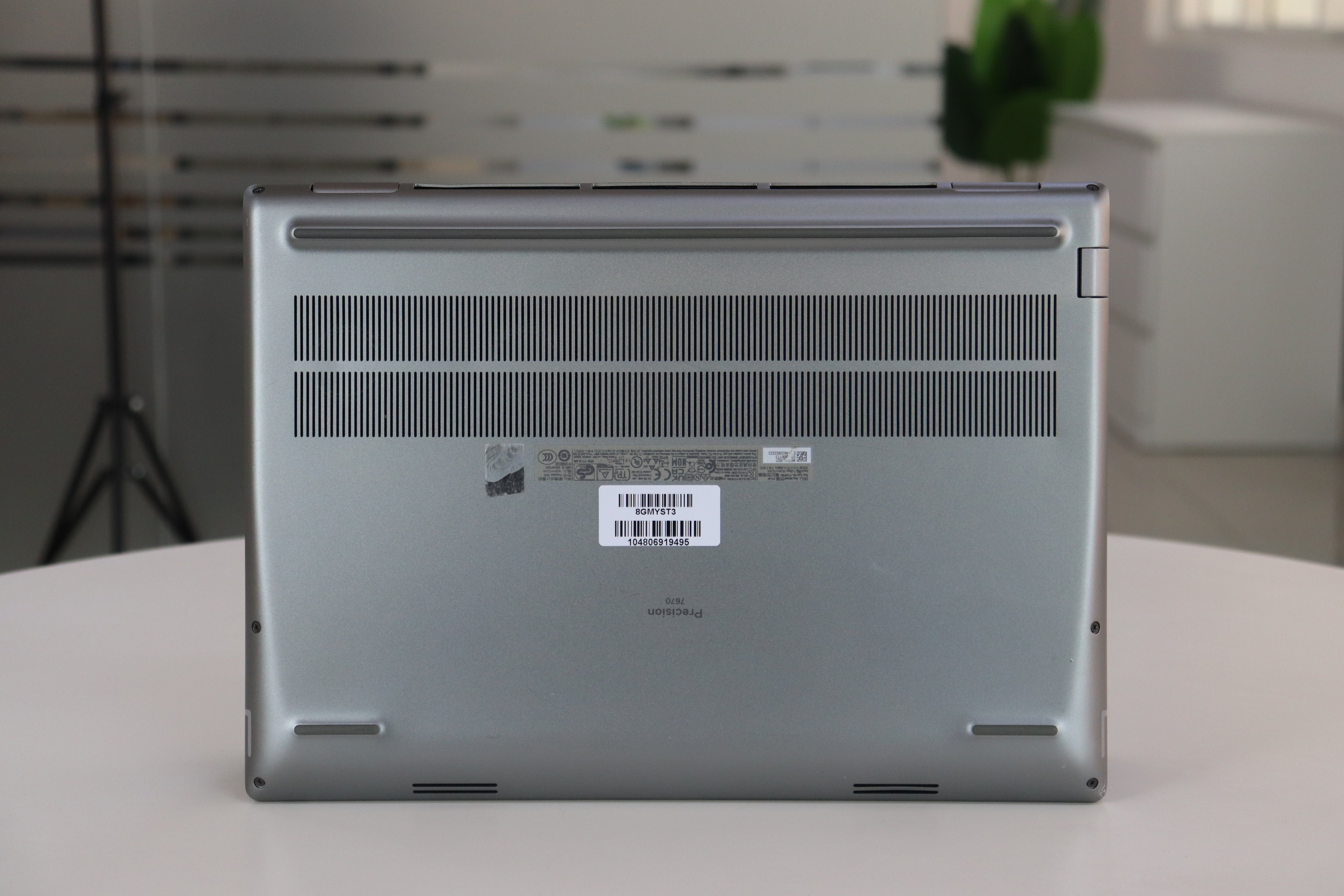 Dell Precision 7670 - actual unit photo 6