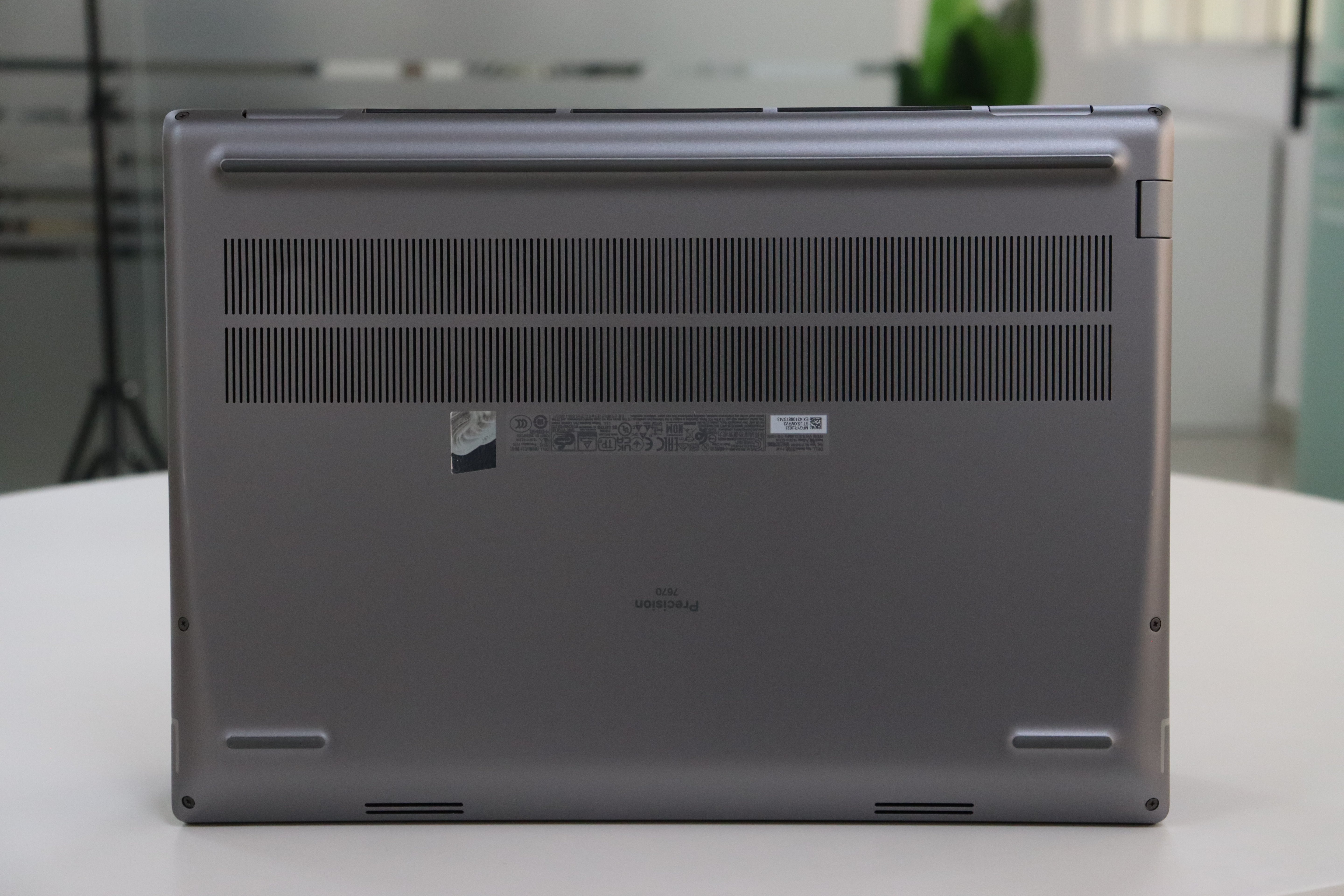 DELL PRECISION 7670: 12th Gen i7, 32 GB RAM, 512 GB SSD, SN:19515 product photo 7