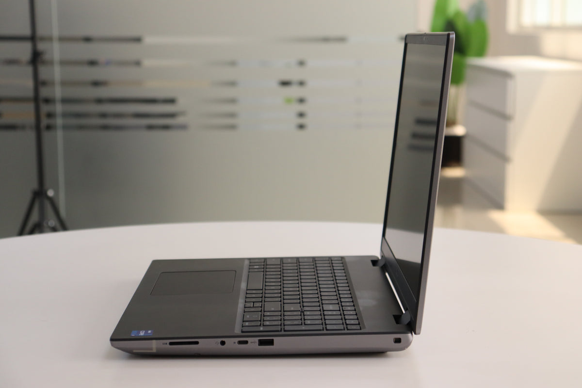 DELL PRECISION 7670: 12th Gen i7, 32 GB RAM, 512 GB SSD, SN:19524 product photo 3