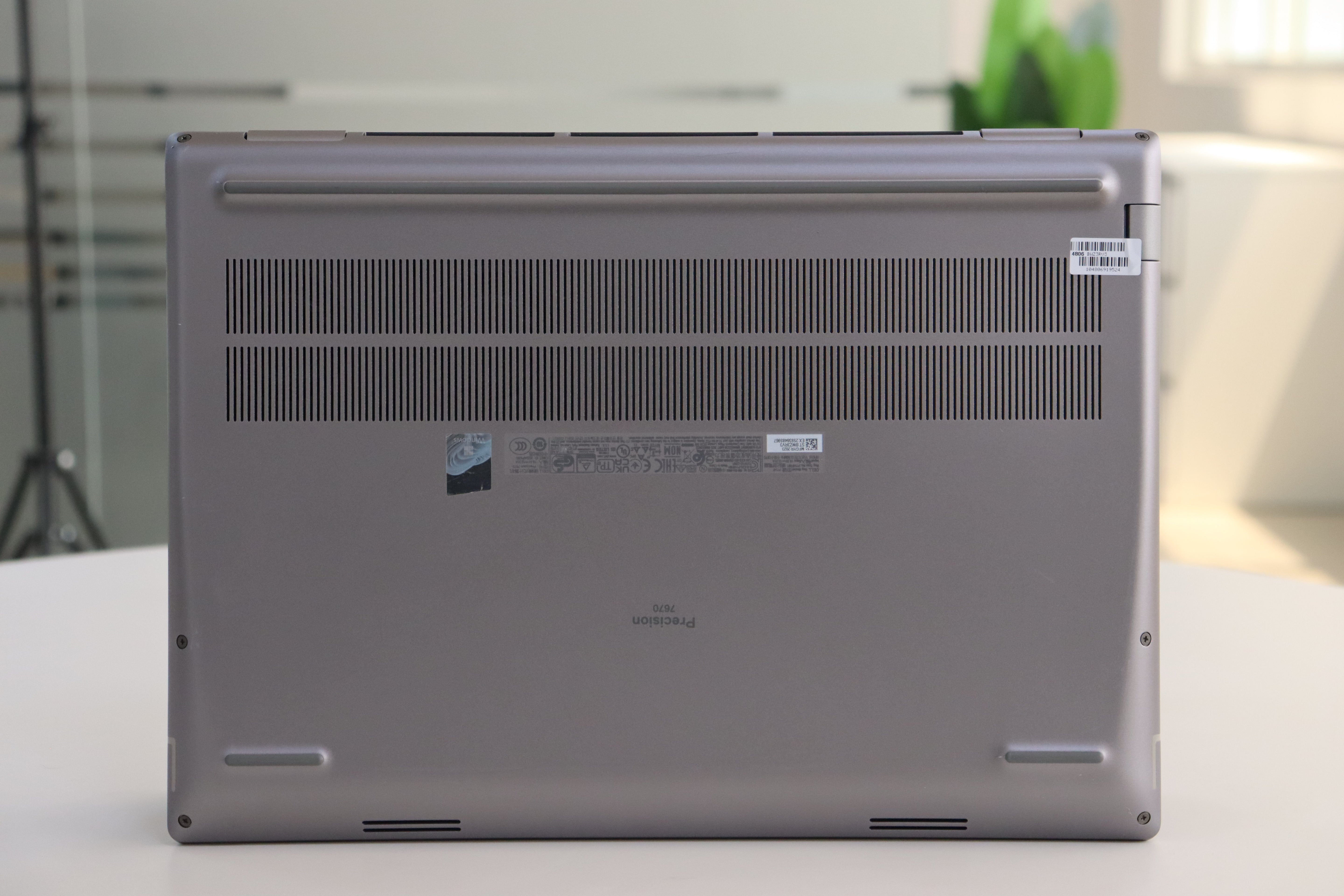DELL PRECISION 7670: 12th Gen i7, 32 GB RAM, 512 GB SSD, SN:19524 product photo 7