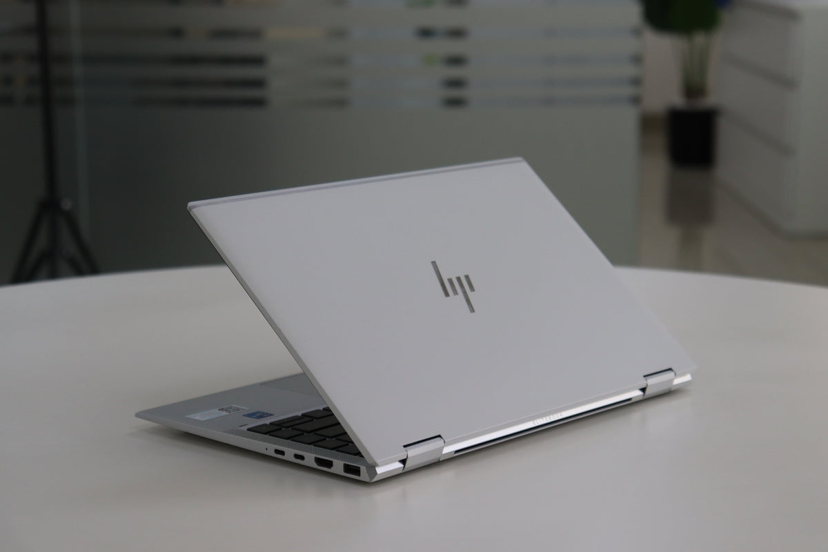 HP ELITEBOOK X360 1040 G8 SN:21441 rear right angle