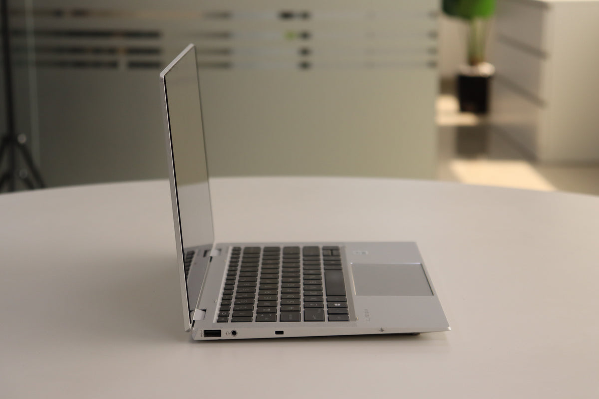 HP EliteBook X360 1030 G7 SN:23528 product photo 4
