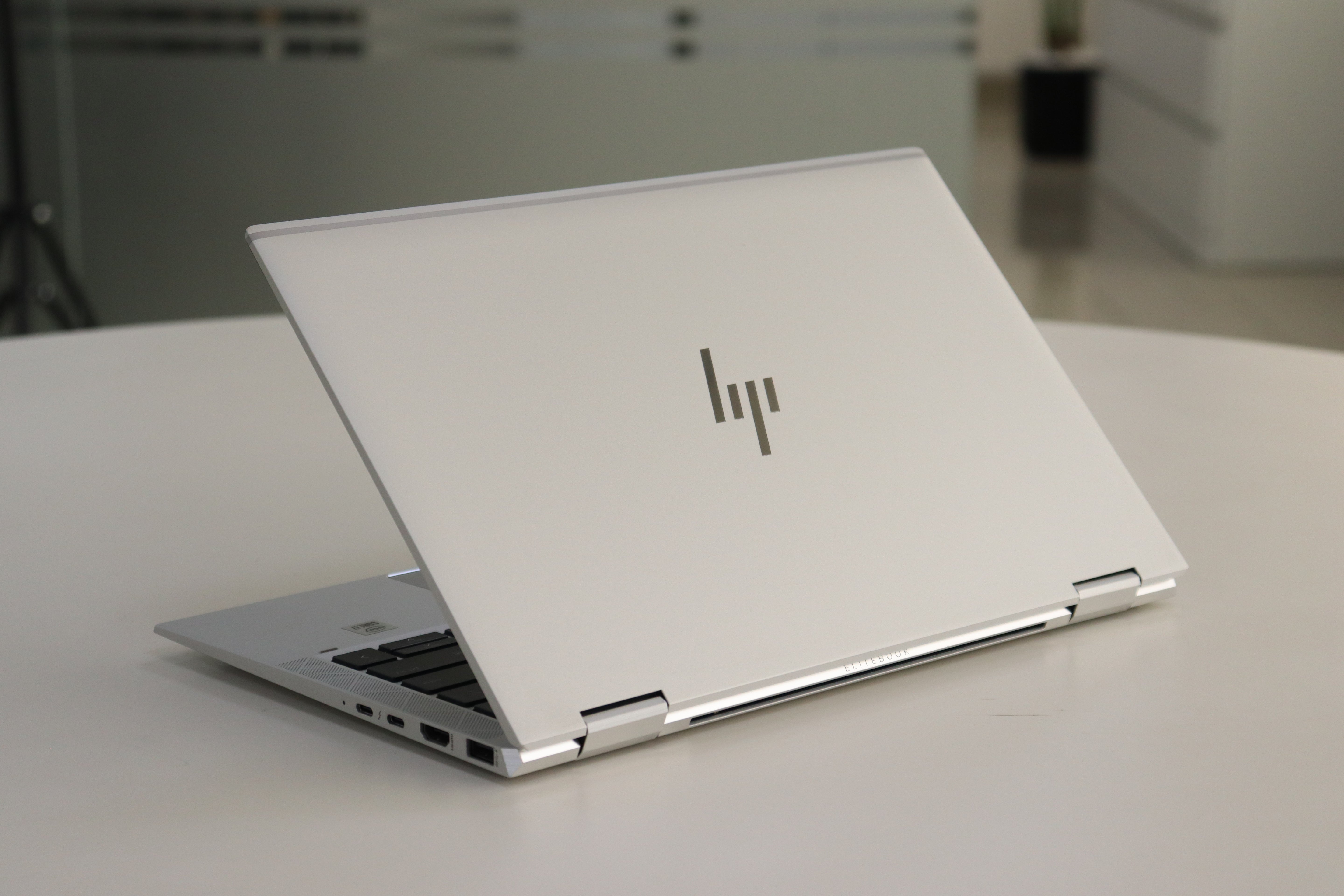 HP EliteBook X360 1030 G7 SN:23537 product photo 6