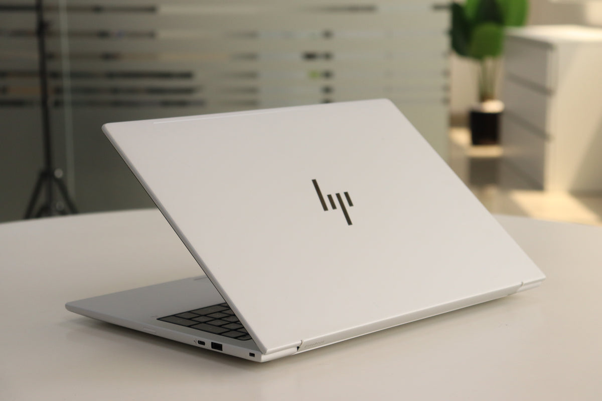 HP EliteBook 8 G1a SN:23606 product photo 6