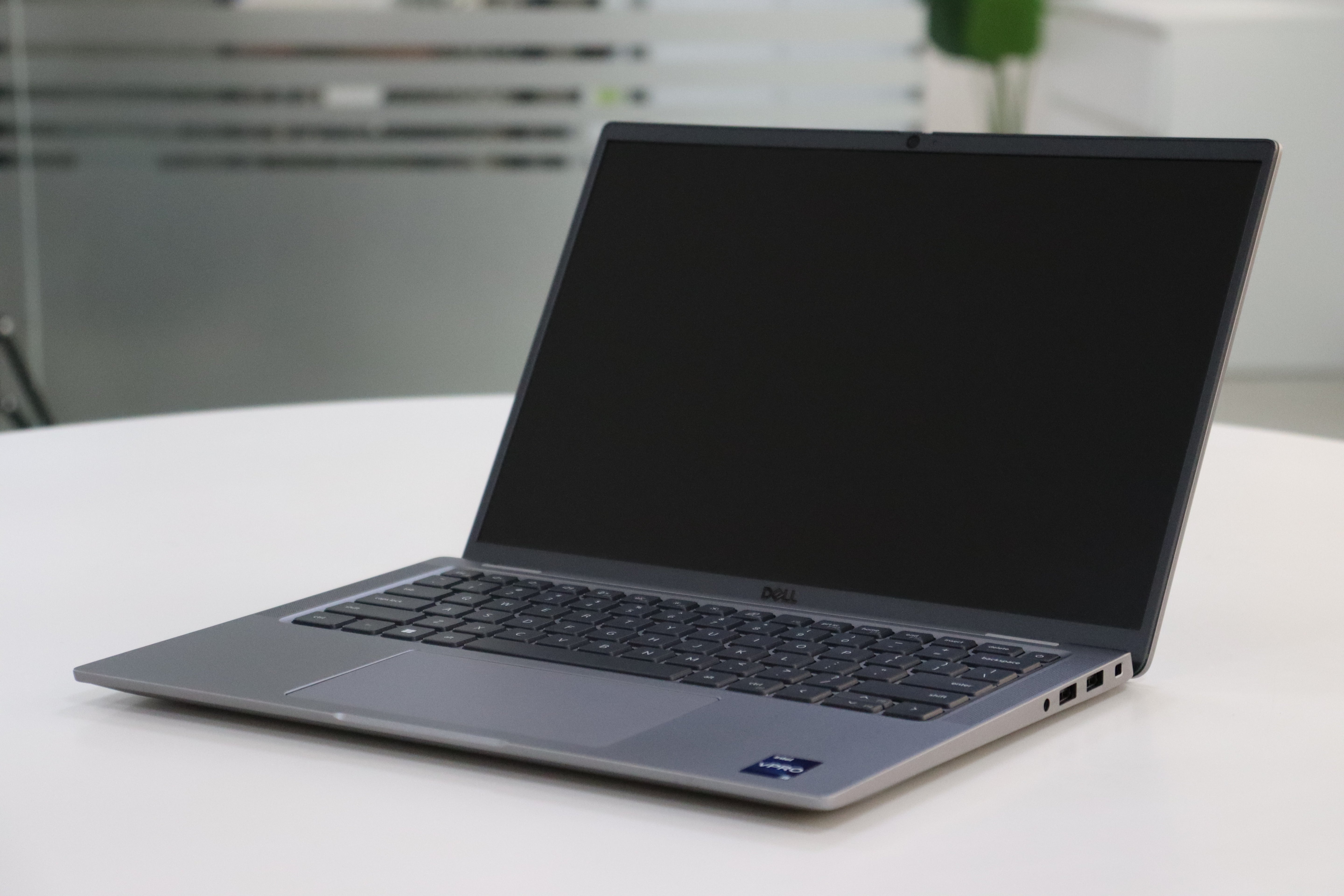 DELL LATITUDE 7440 SN:26650 product photo 2
