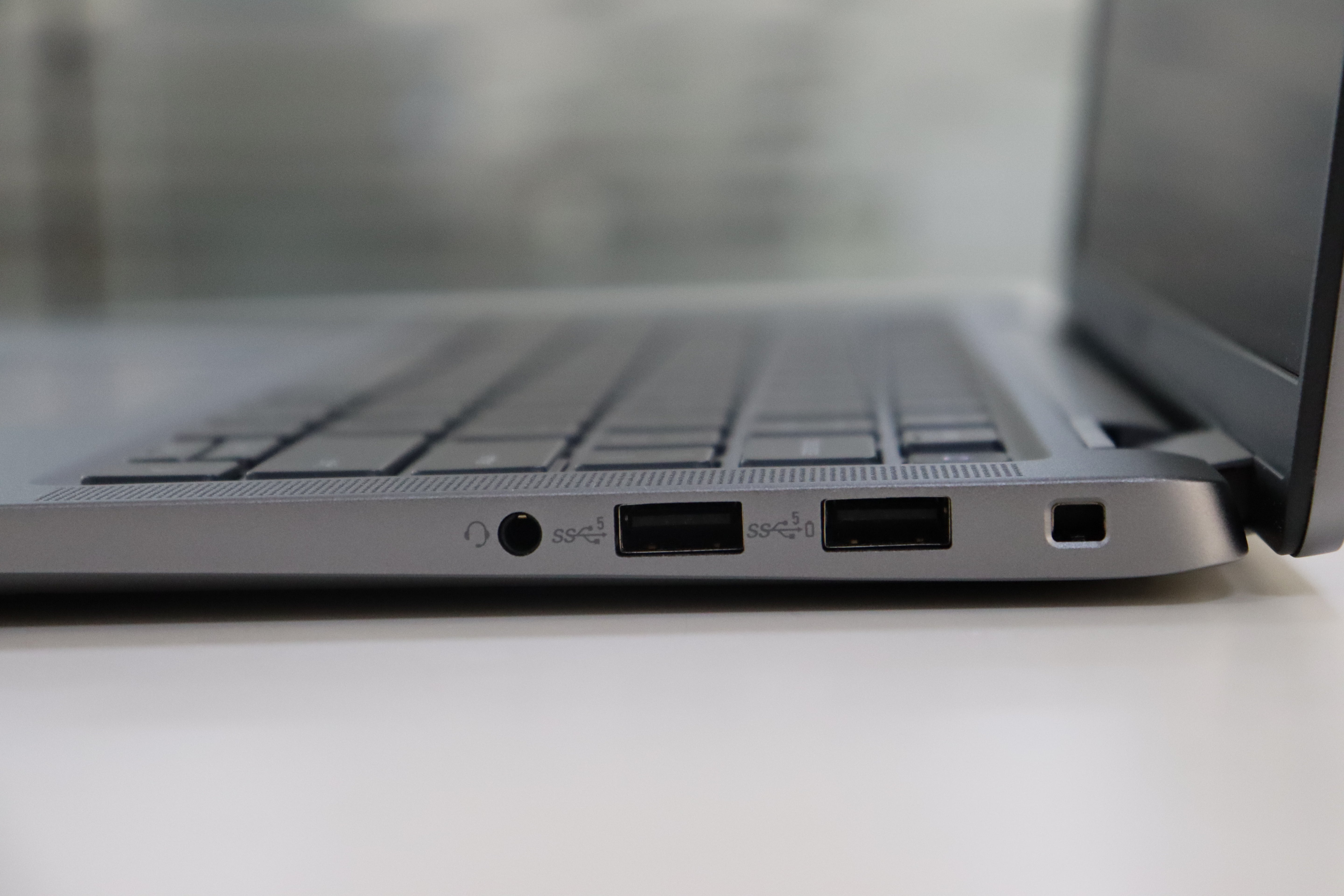 DELL LATITUDE 7440 SN:26650 product photo 8