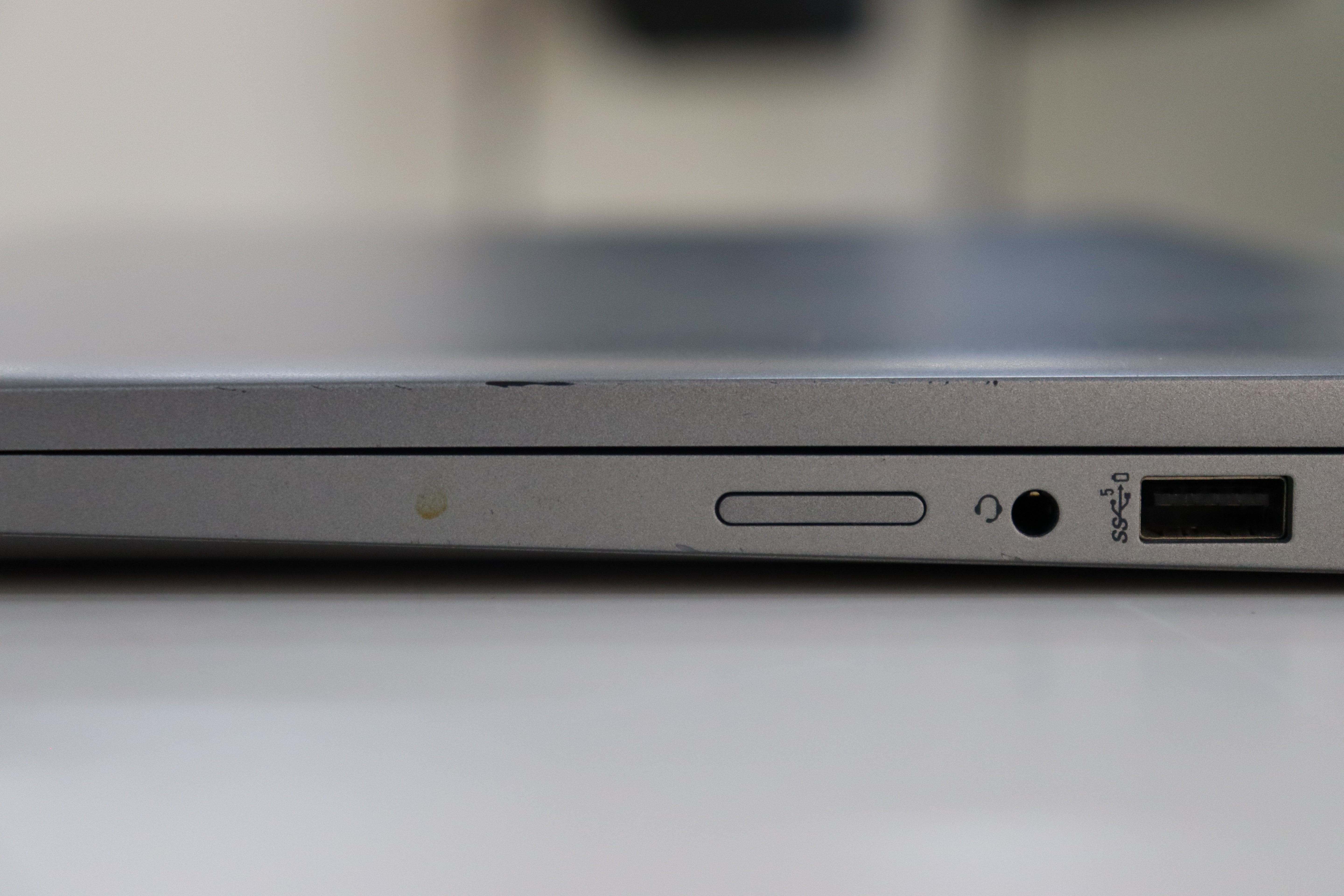 DELL LATITUDE 5330: 12th Gen i5, 16 GB RAM, 256 GB SSD, SN:27632 product photo 9