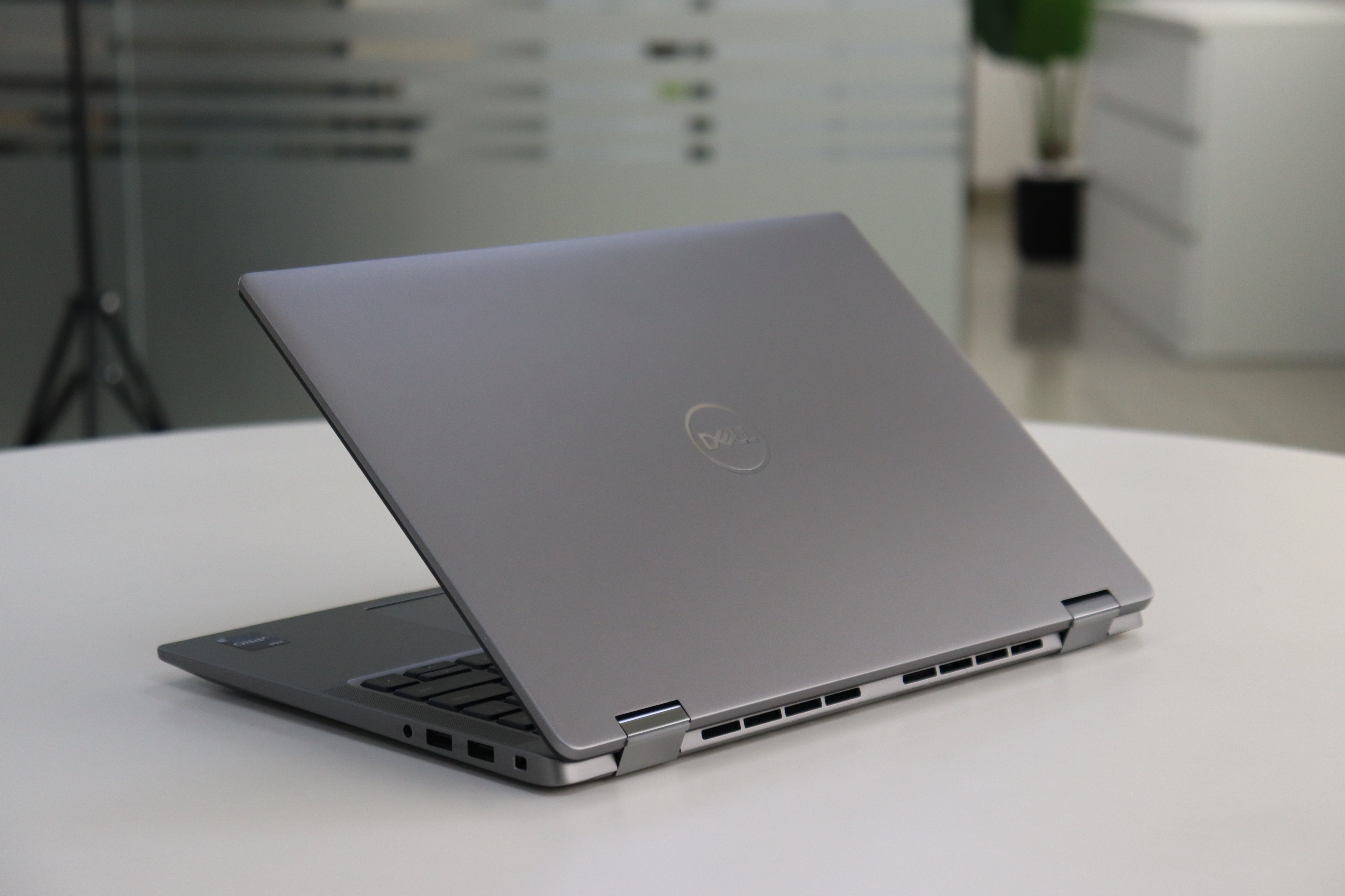 DELL LATITUDE 7440 SN:27758 product photo 6