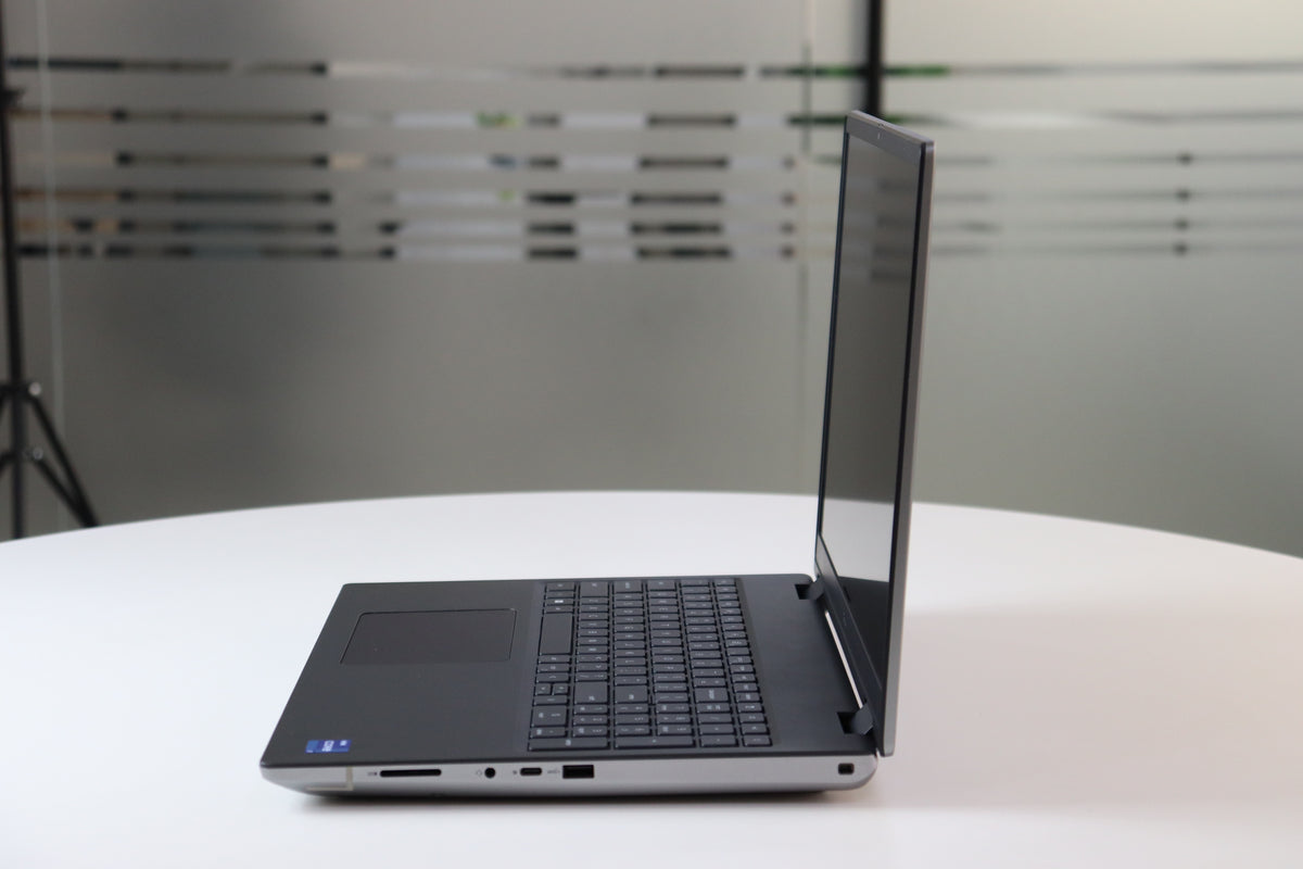 DELL INC. PRECISION 7670: 12th Gen i7, 64 GB RAM, 512 GB SSD, SN:27762