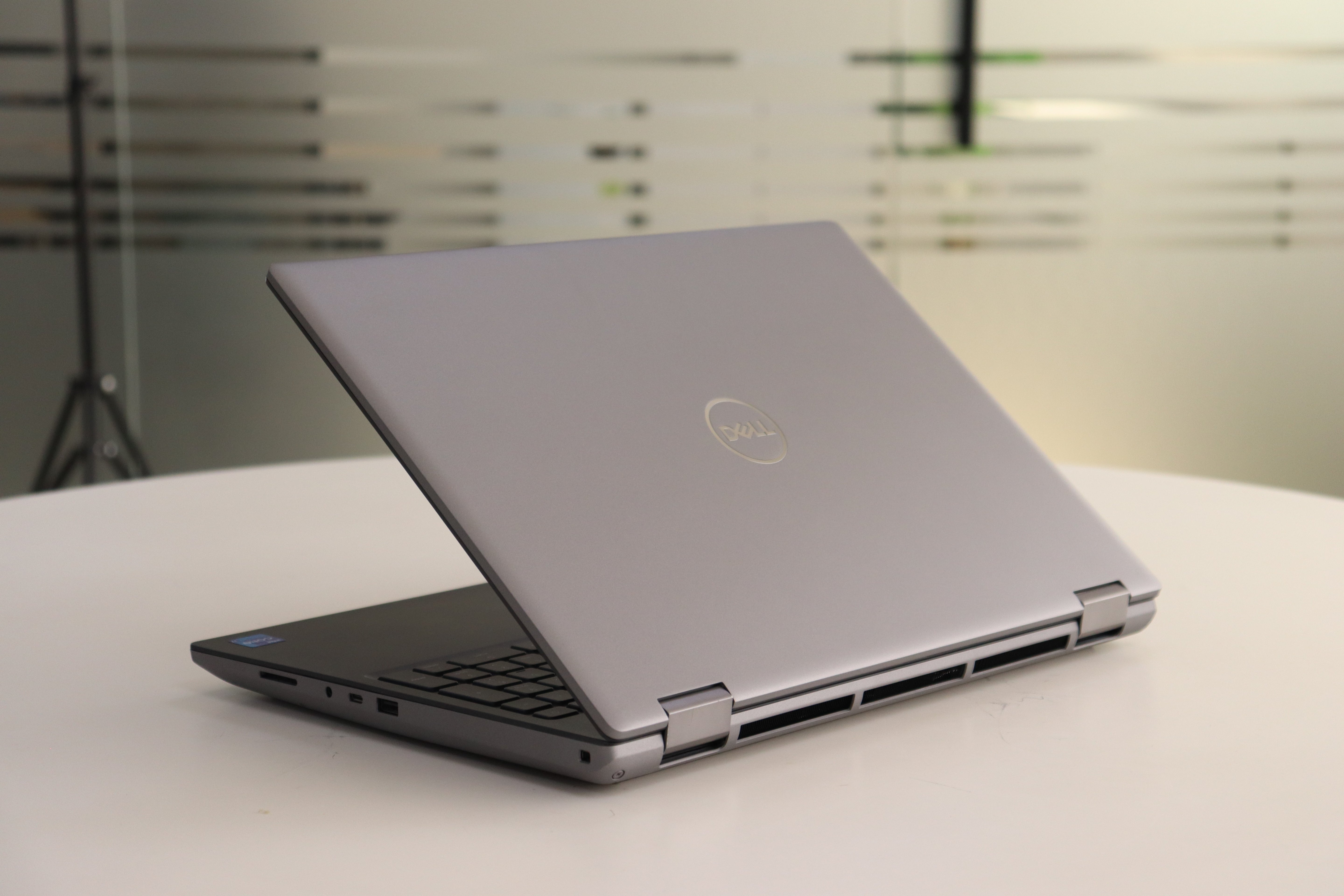 Dell Precision 7670 SN:27766 product photo 6